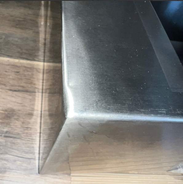 Рукомийник навісний з бортом 1400/600/200*200 (вмятина зліва) в DSTO