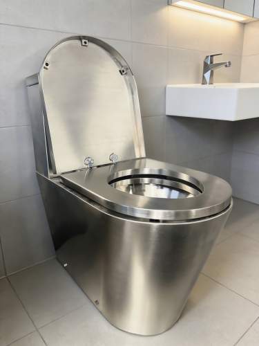 Сиденье из нержавеющей стали для унитаза в магазине DSTO