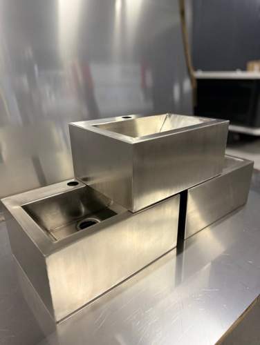 Рукомойник из нержавеющей стали 400х300х182 в магазине DSTO